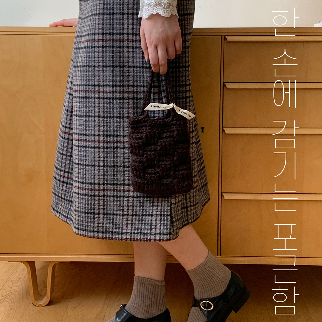 엠보스마트폰백